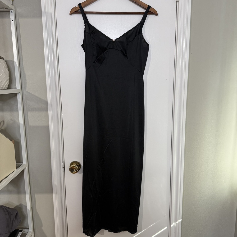 Vintage 70s Olga Long Black Nightgown Soft Nylon Babydoll Slip Lingerie Lace 32